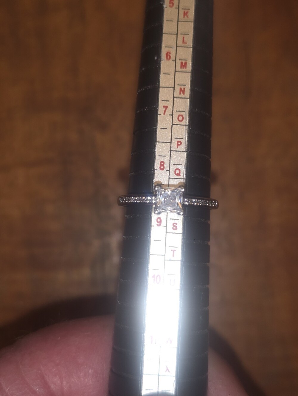 Approximately Size 9 Ladies Cubic Zirconia  Ring